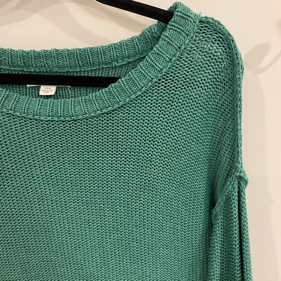 American Eagle Sweater - Picture 2 of 6